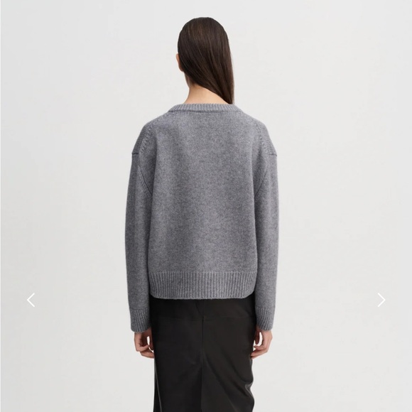 Almada Label V-Neck Grey 100% Cashmere Sweater size small - Picture 2 of 6